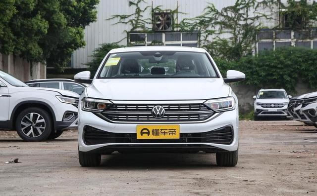 小巷深處的汽車樂園，最新汽車報價，洞悉未來汽車市場趨勢（2025年）